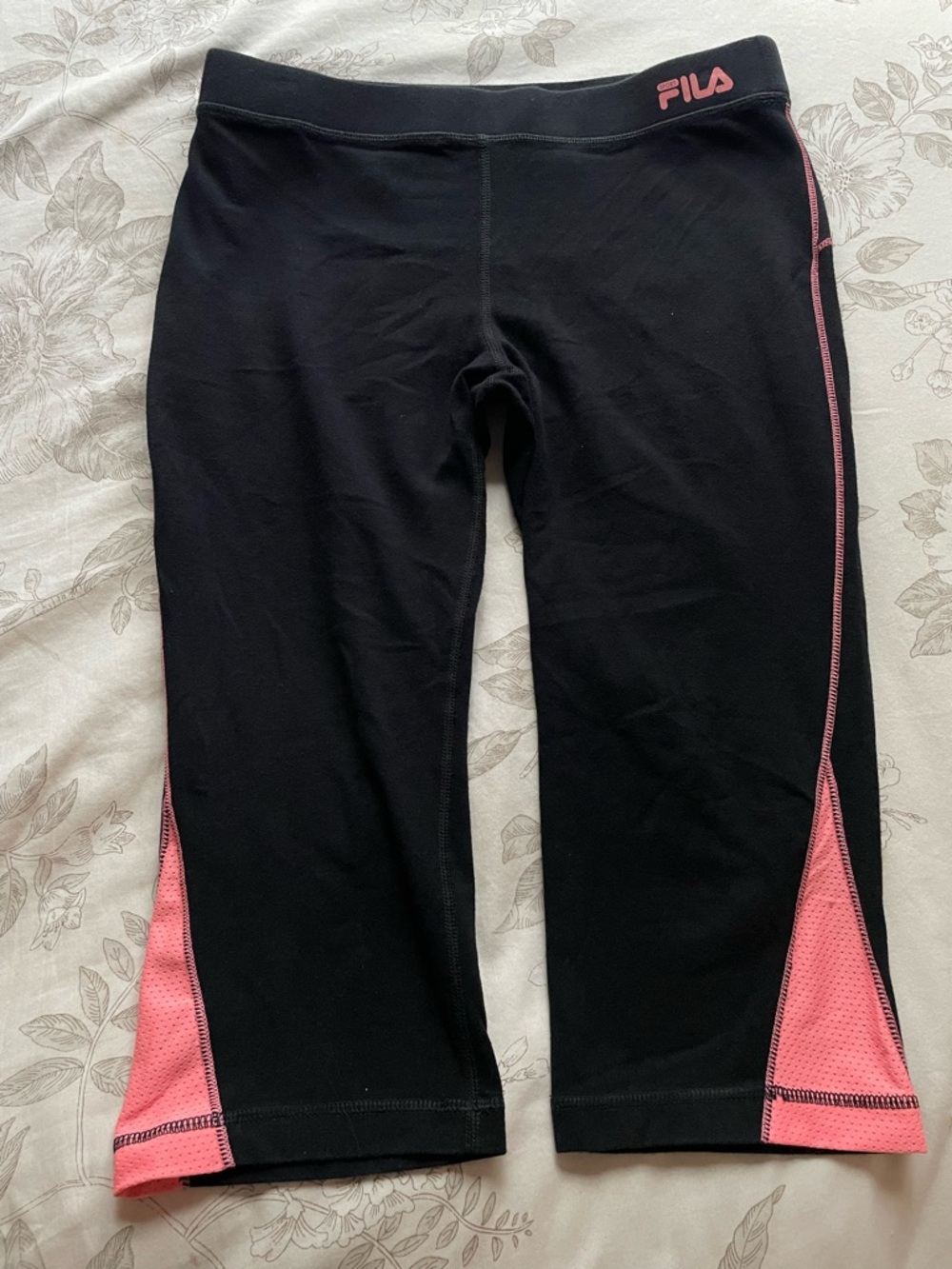 Fila Y2K Low Rise‎ Black Pink Wide Leg Capri Cropped Leggings Small Sporty Chic